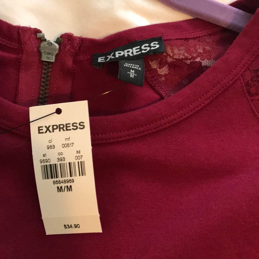 Burgundy & lace 3/4 sleeve top